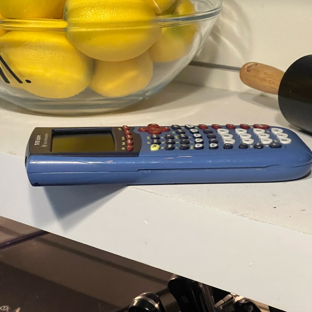 Texas Instruments TI-73 Graphing Calculator - Picture 7 of 12